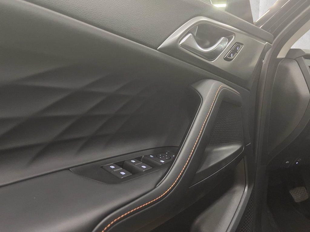 MG HS 1.5 hybrid+ Luxury auto del 2025