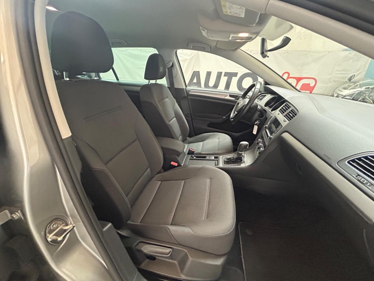 Volkswagen Golf Variant 1.6 TDI 110 CV DSG Executive BlueMotion Tech.