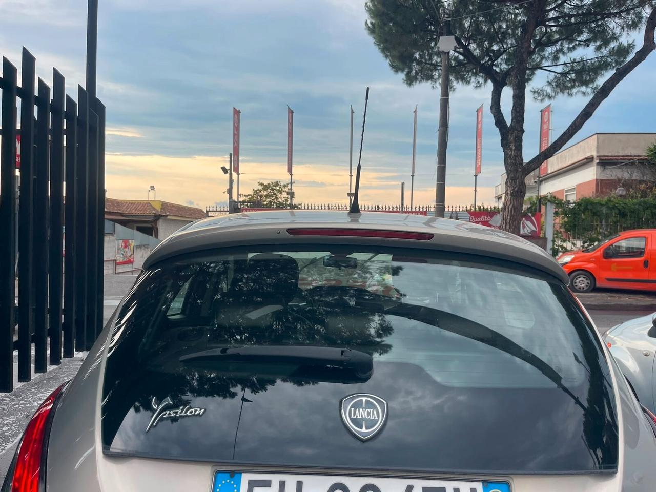 Lancia Ypsilon 1.3 MJT 16V 95 CV 5 porte S&S Gold