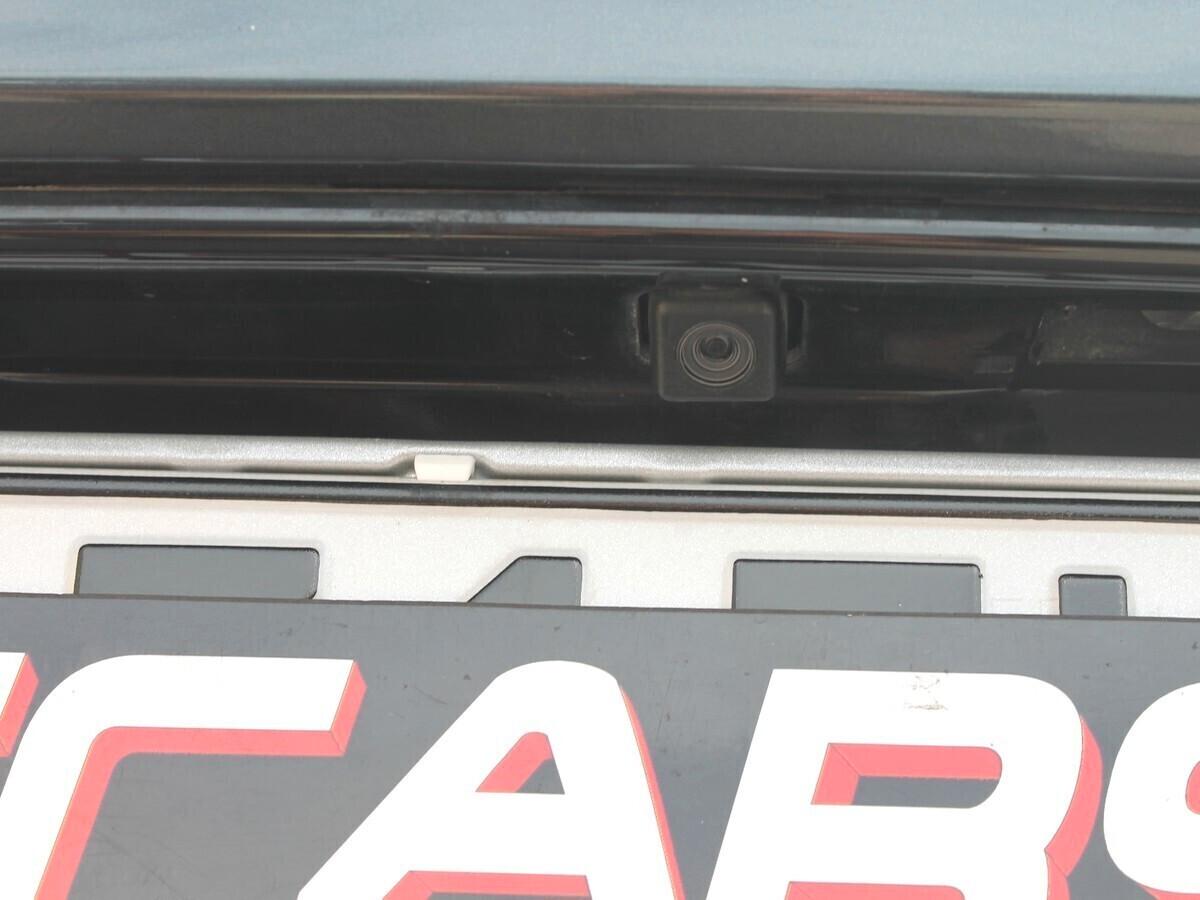 Toyota Aygo 1.0 VVT-i 69 CV 5 porte x-play TSS