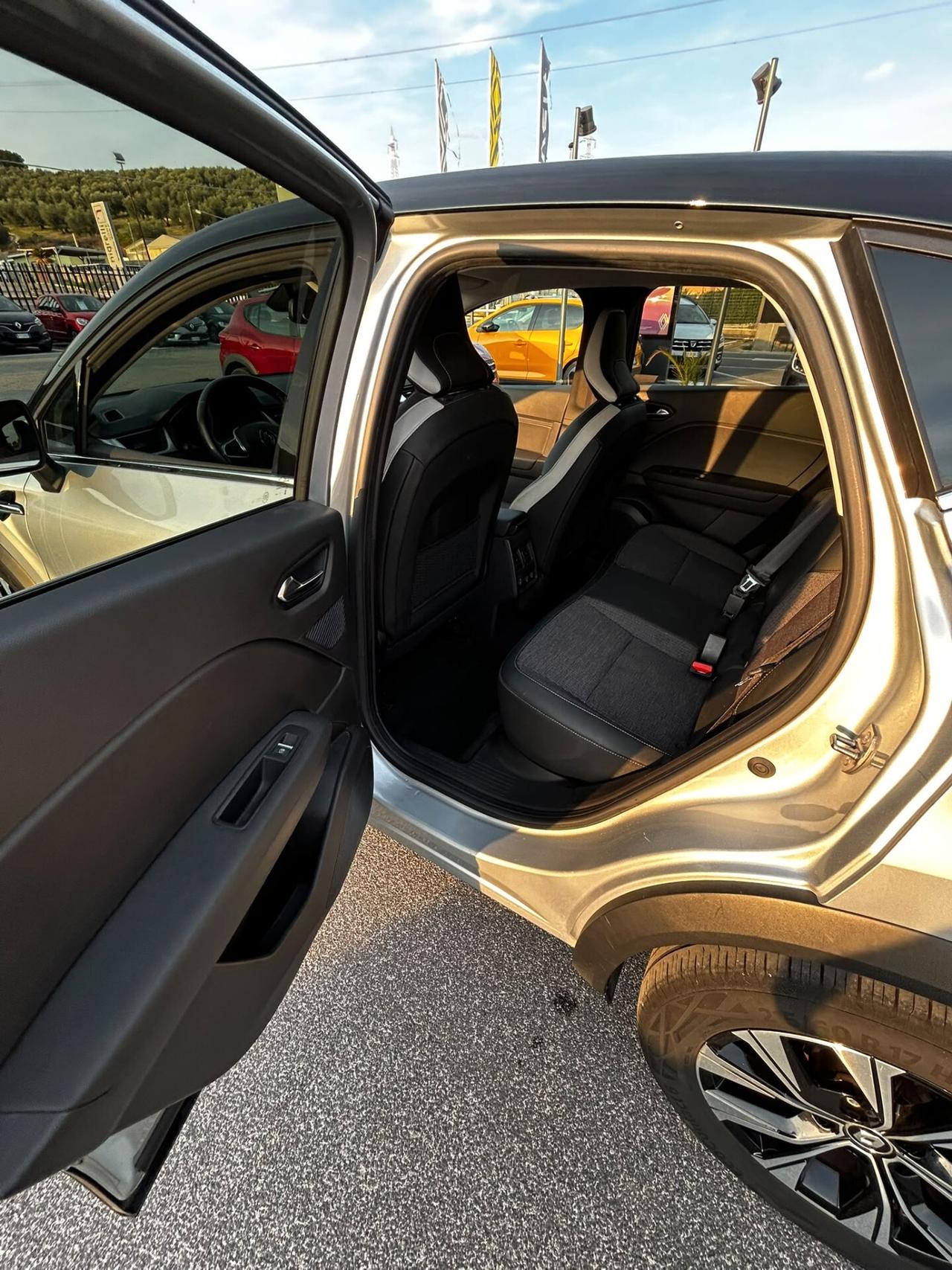 Renault Captur Full Hybrid E-Tech 145 CV Techno