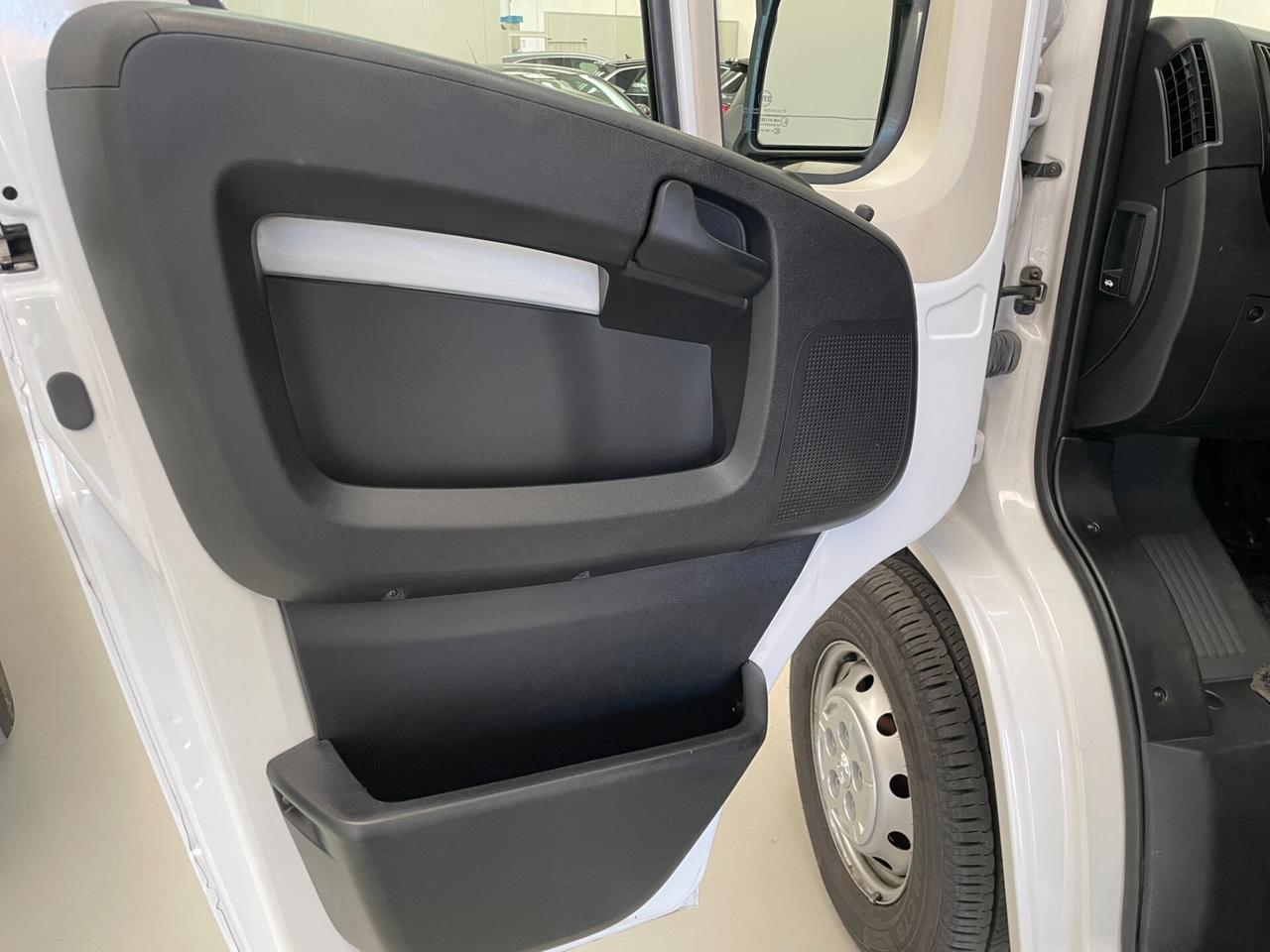 Peugeot Boxer 333 2.2 BlueHDi 140 S&S L2H2 Furgone