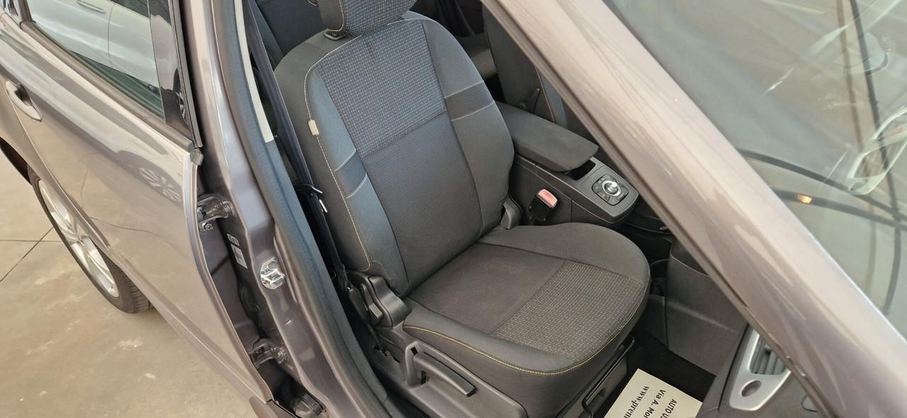 Renault Scenic X-Mod 1.5 dCi 110cv Luxe