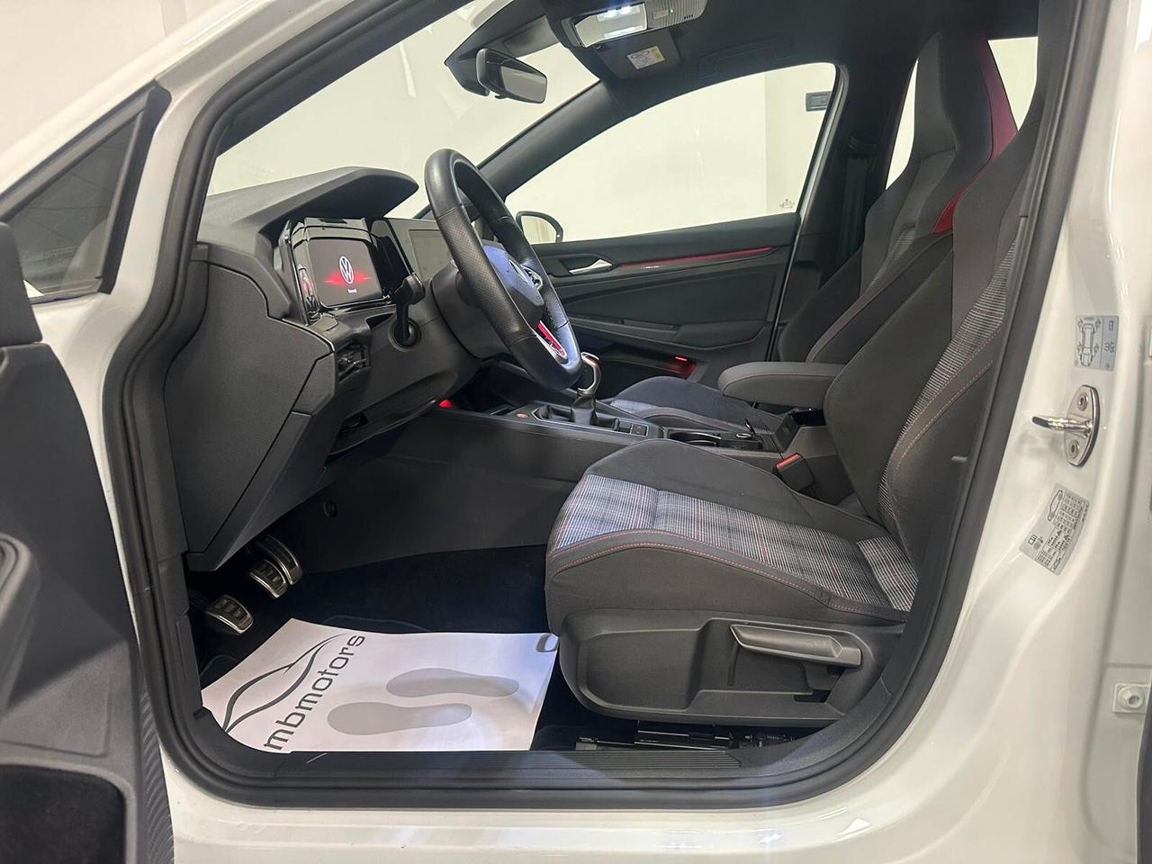 Volkswagen Golf GTI 2.0 TSI