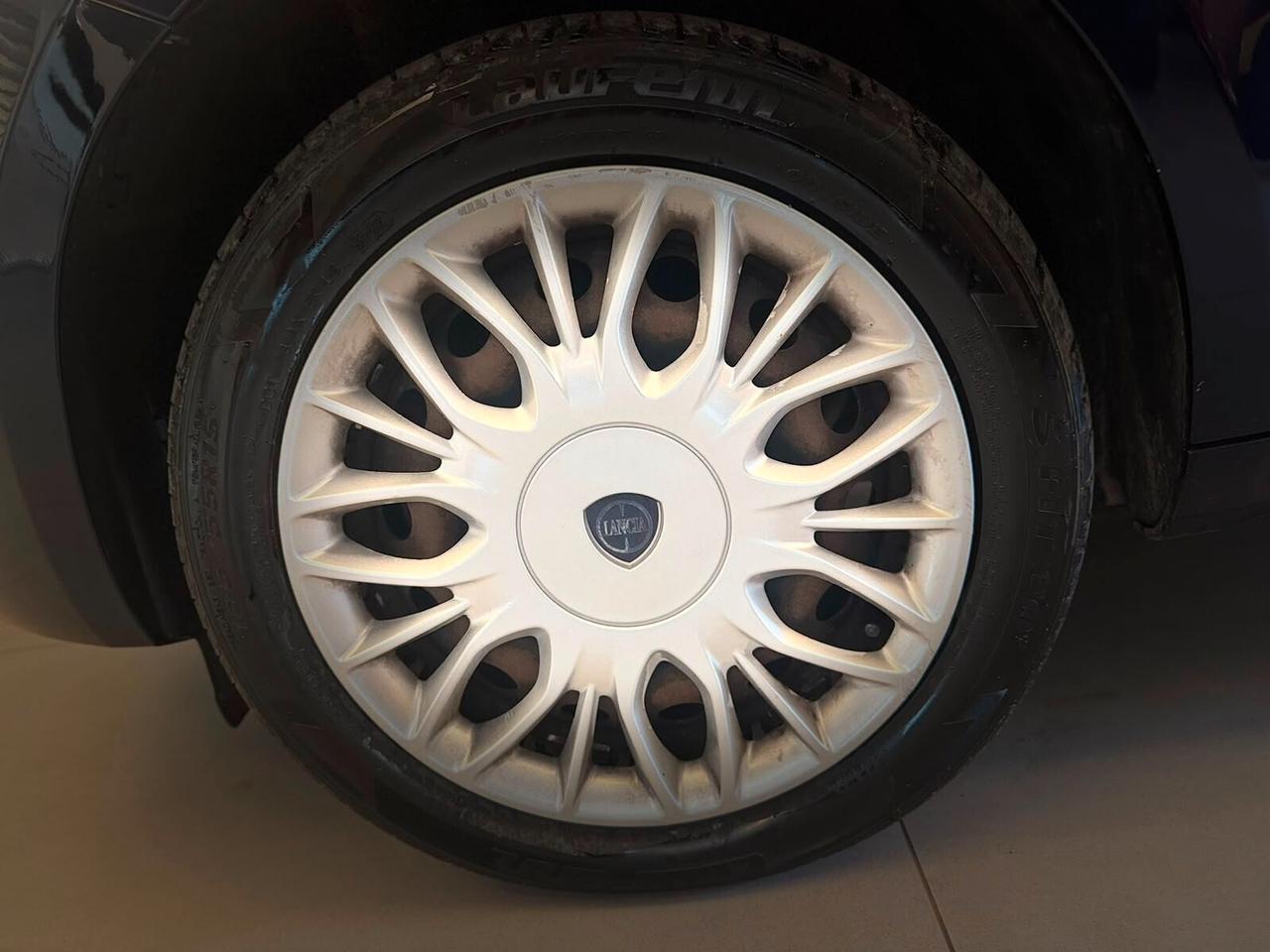 Lancia Y 1.3 MTJ 95 CV *NEOPATENTATI*