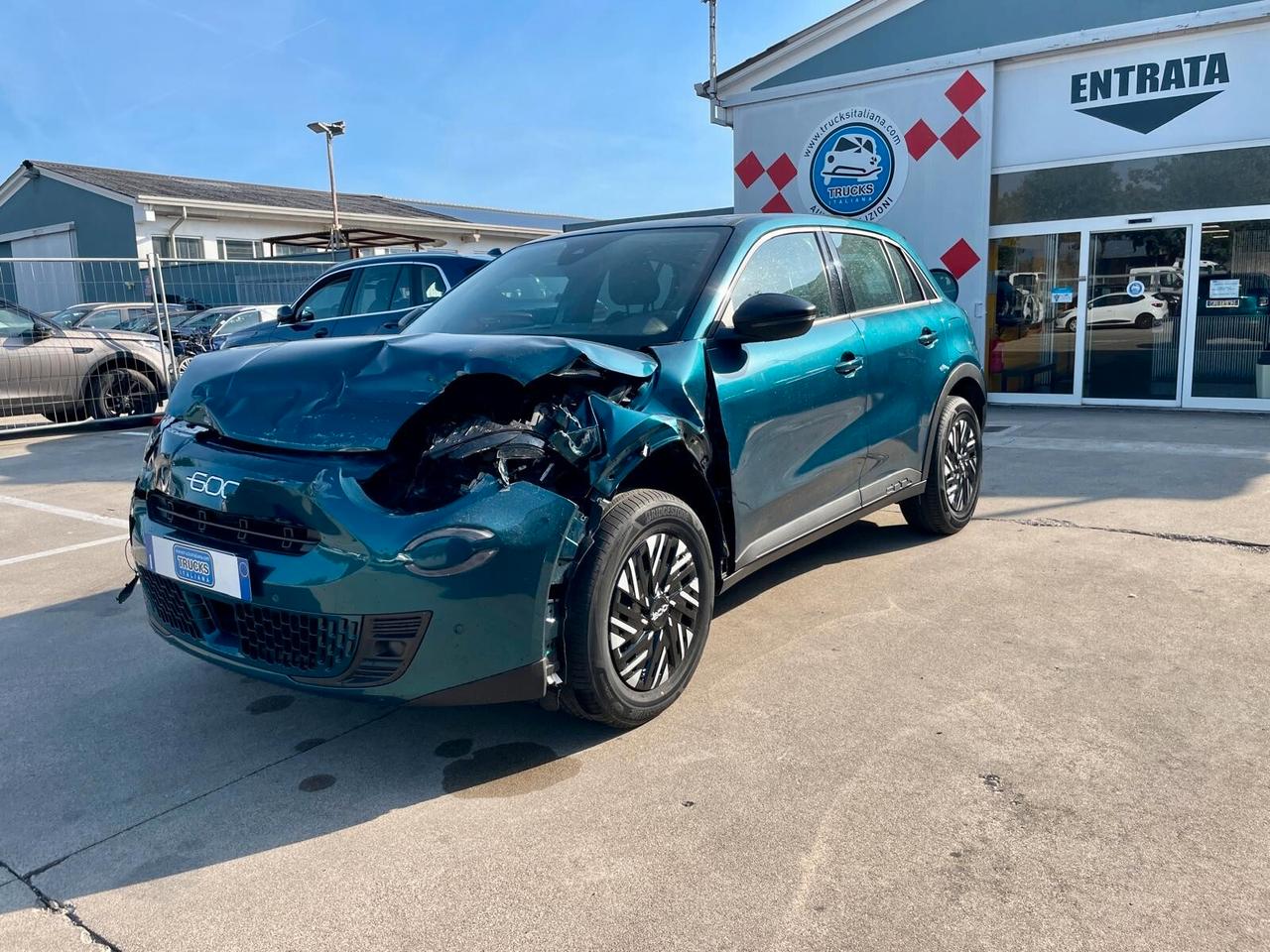 Fiat 600 Hybrid 100 CV DCT MHEV La Prima **VEICOLO SINISTRATO ***