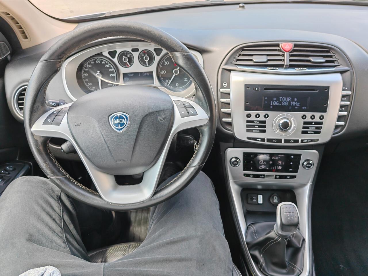 Lancia Delta 1.6 MJT DPF Gold