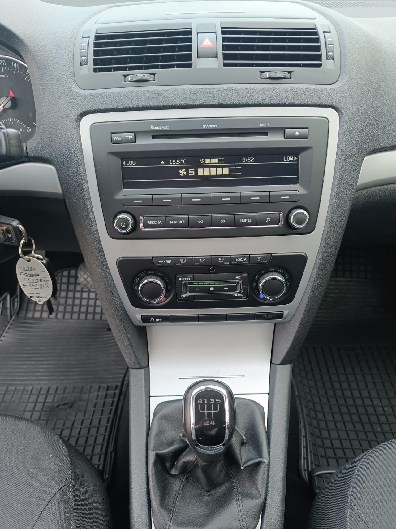 Skoda Octavia 1.6 TDI CR F.AP. Wagon Executive