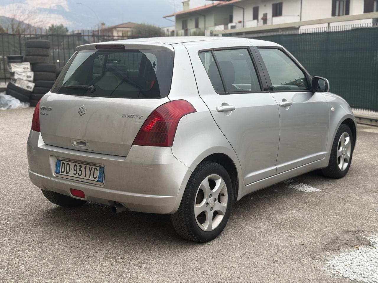 Suzuki Swift 1.3 DDiS 5p. GLX