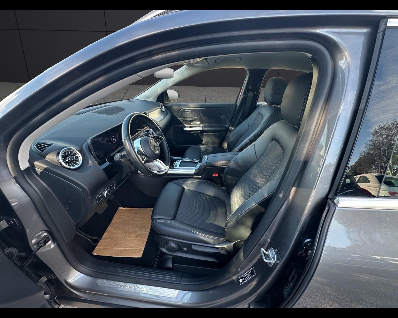 Mercedes-Benz GLA (H247) - GLA 180 Automatic Progressive Advanced