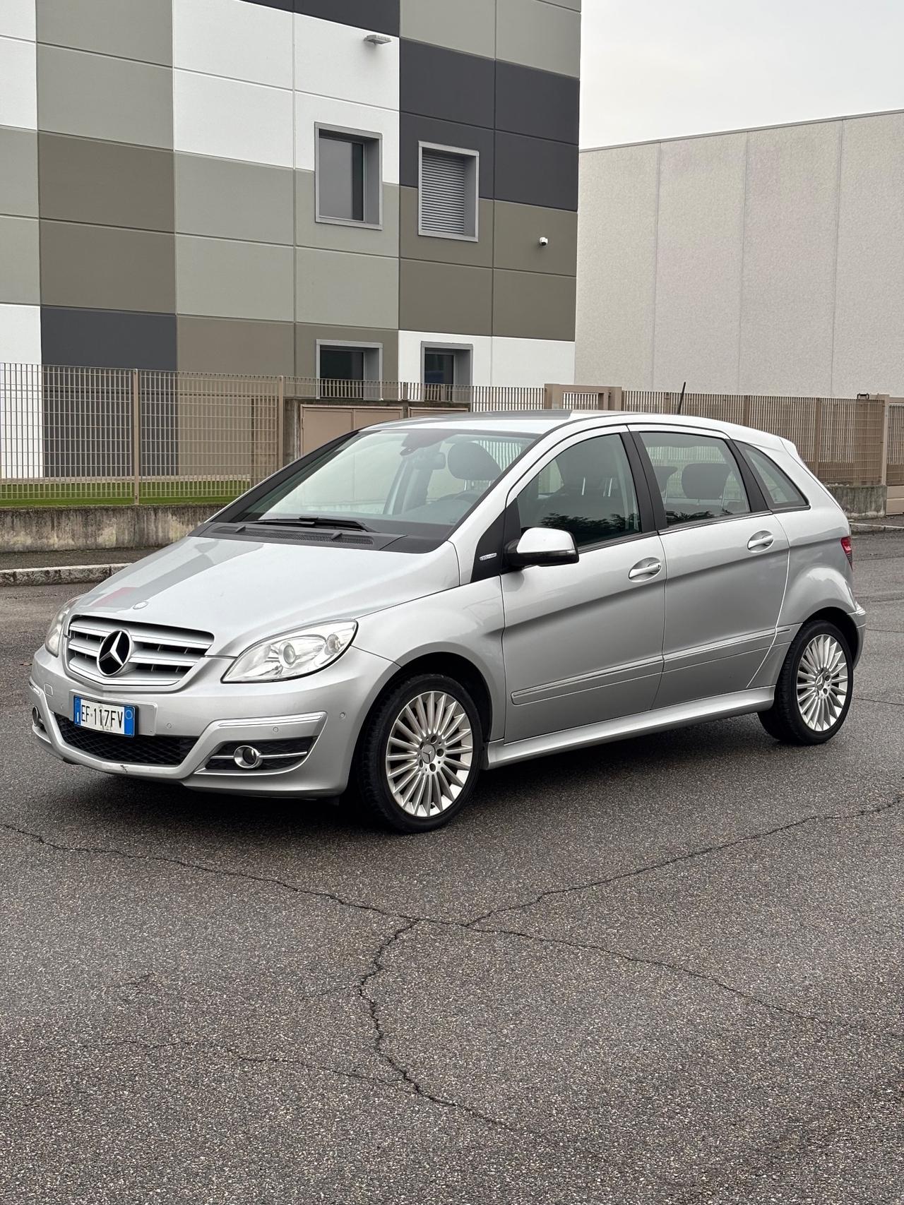 Mercedes-benz B 180 BlueEFFICIENCY