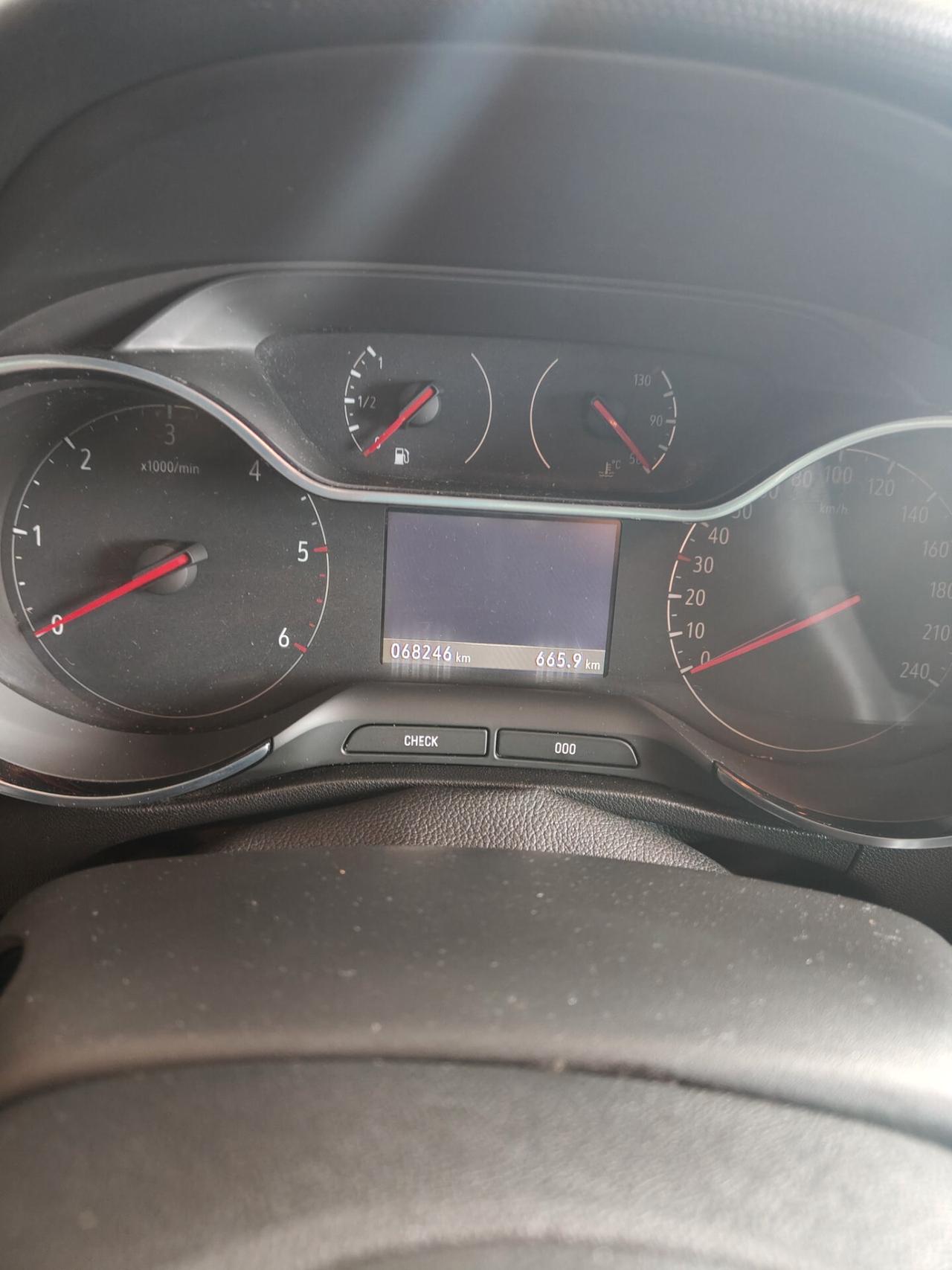 Opel Crossland X 1.6 ECOTEC D 8V Start&Stop Innovation