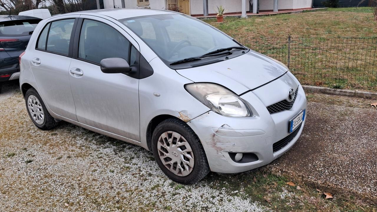 Toyota Yaris 1.0 5 porte Sol GPL xCommercianti