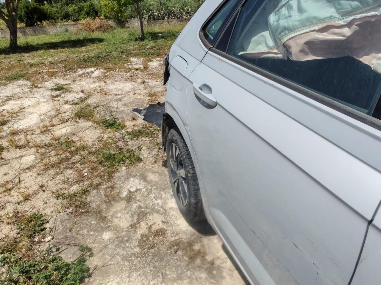 Volkswagen Polo 1.0 2018 sinistrata