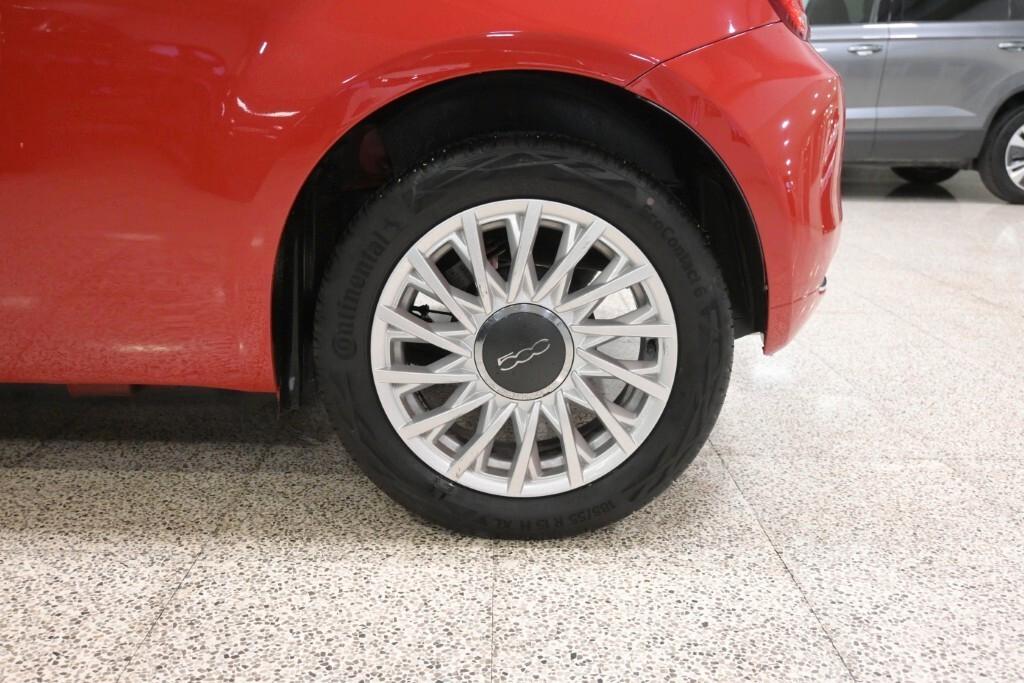 Fiat 500 C 1.0 Hybrid Dolcevita