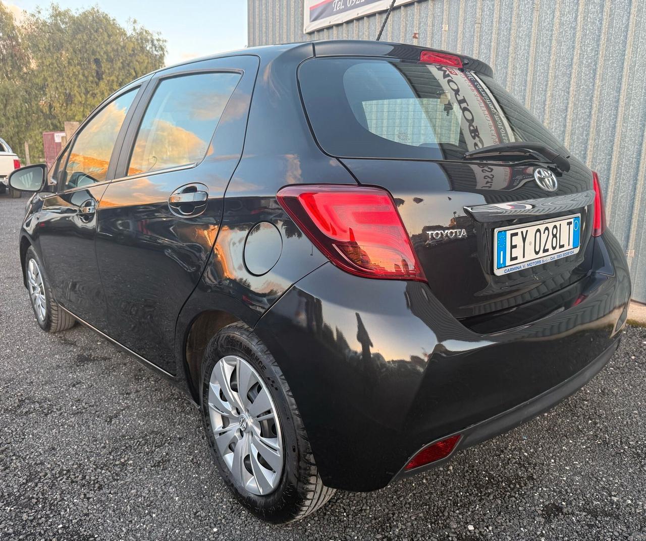 Toyota Yaris 1.0 CAMERA NAVIGATORE