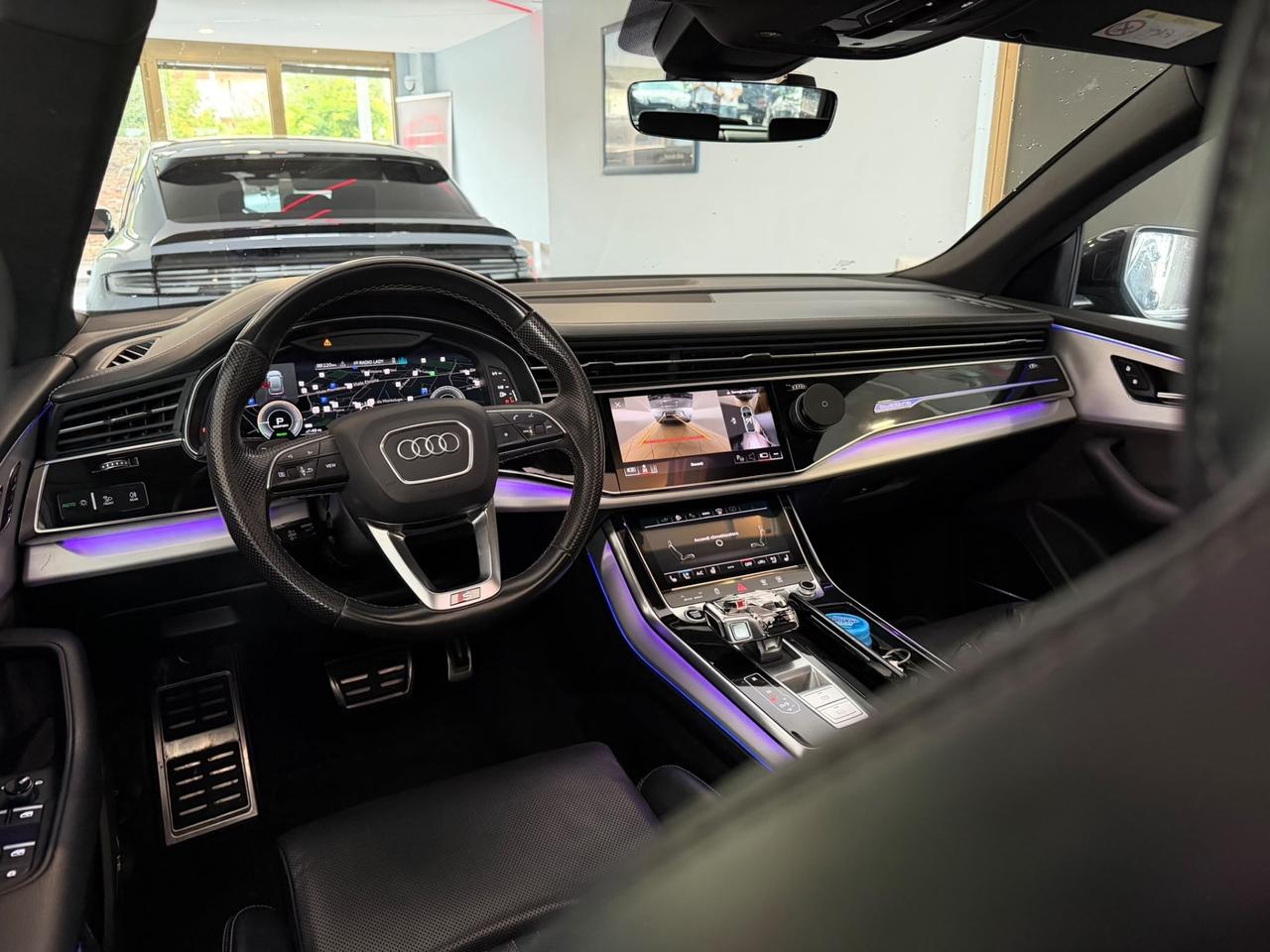 Audi Q8 55 TFSI quattro tiptronic Sport