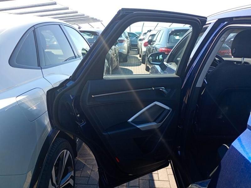 Audi Q3 35 TDI quattro S tronic Business Advanced