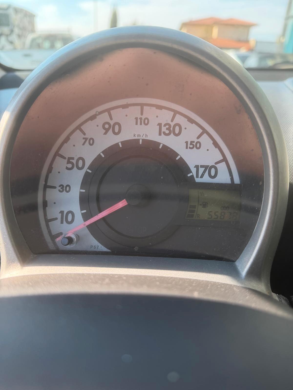 Toyota Aygo 1.0 12V VVT-i 3 porte Active Connect