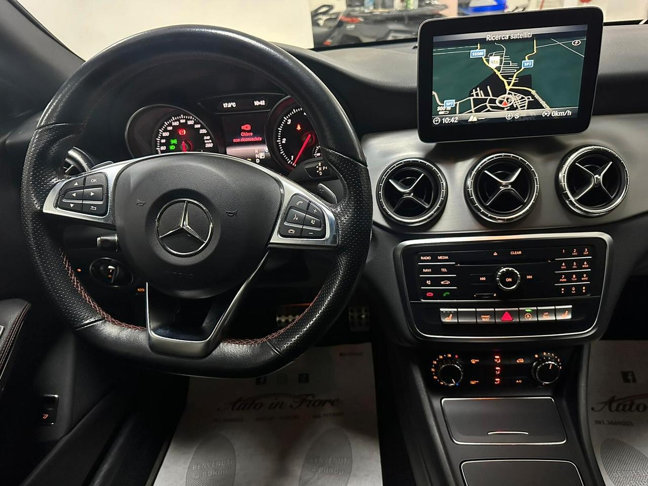 MERCEDES-BENZ A 200 d AMG FULL OPTIONAL GARANZIA