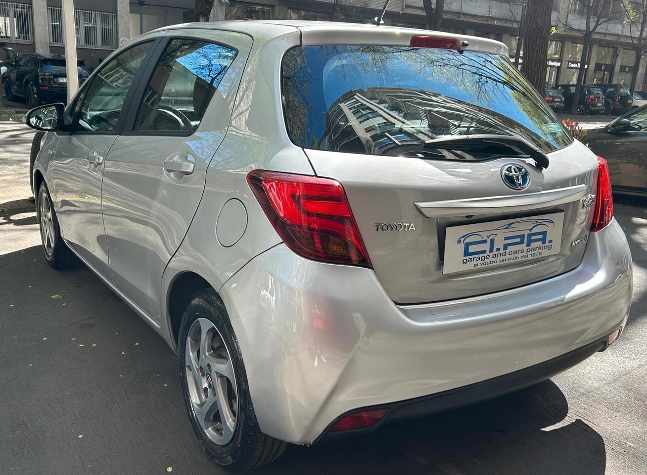 Toyota Yaris 1.5 Hybrid 5 porte Active