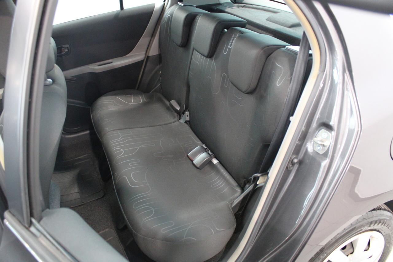 TOYOTA Yaris 1.0 benz. Now - 2010