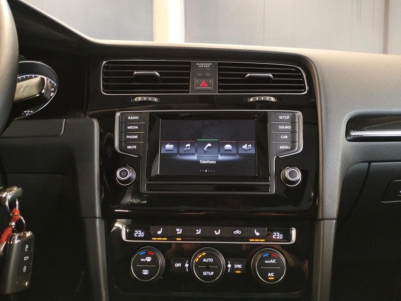 Volkswagen Golf 1.6 TDI Highline BlueMotion Technology - NEOPATENTATI