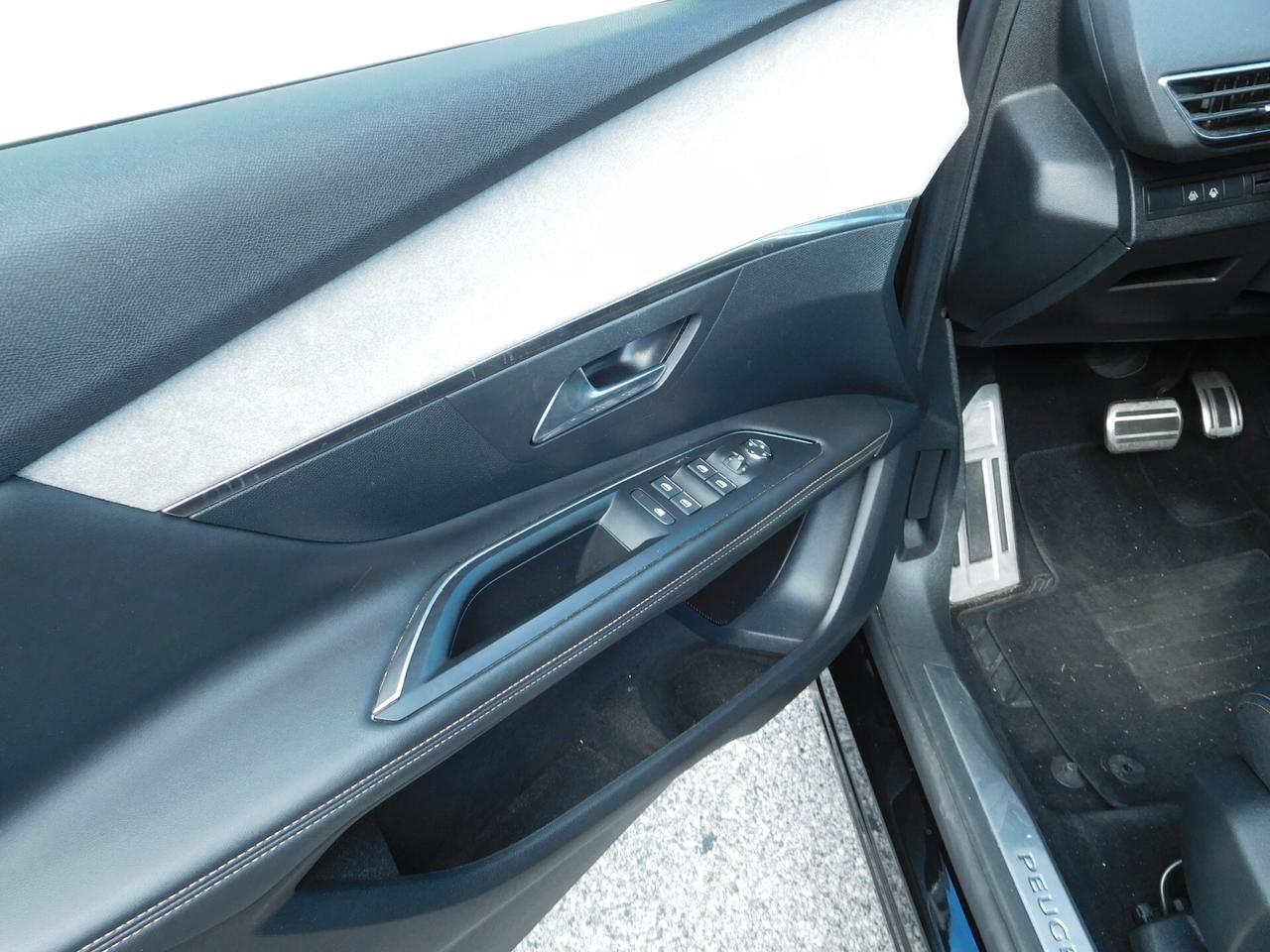 Peugeot 3008 BlueHDi 130 S&S EAT8 GT