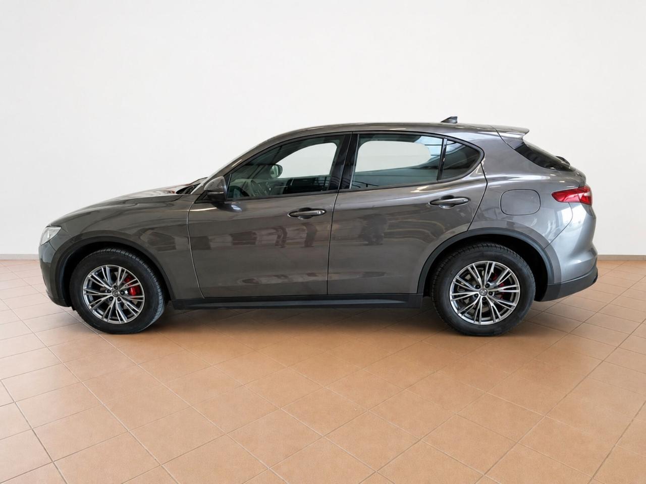 Alfa Romeo Stelvio 2.2 Turbodiesel 190 CV AT8 Q4 Business