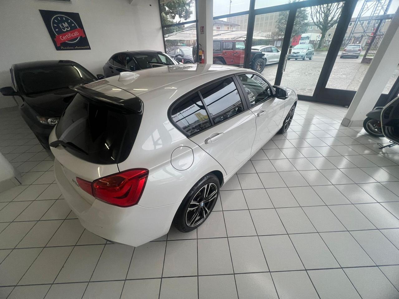 Bmw 116 116d 5p. Msport