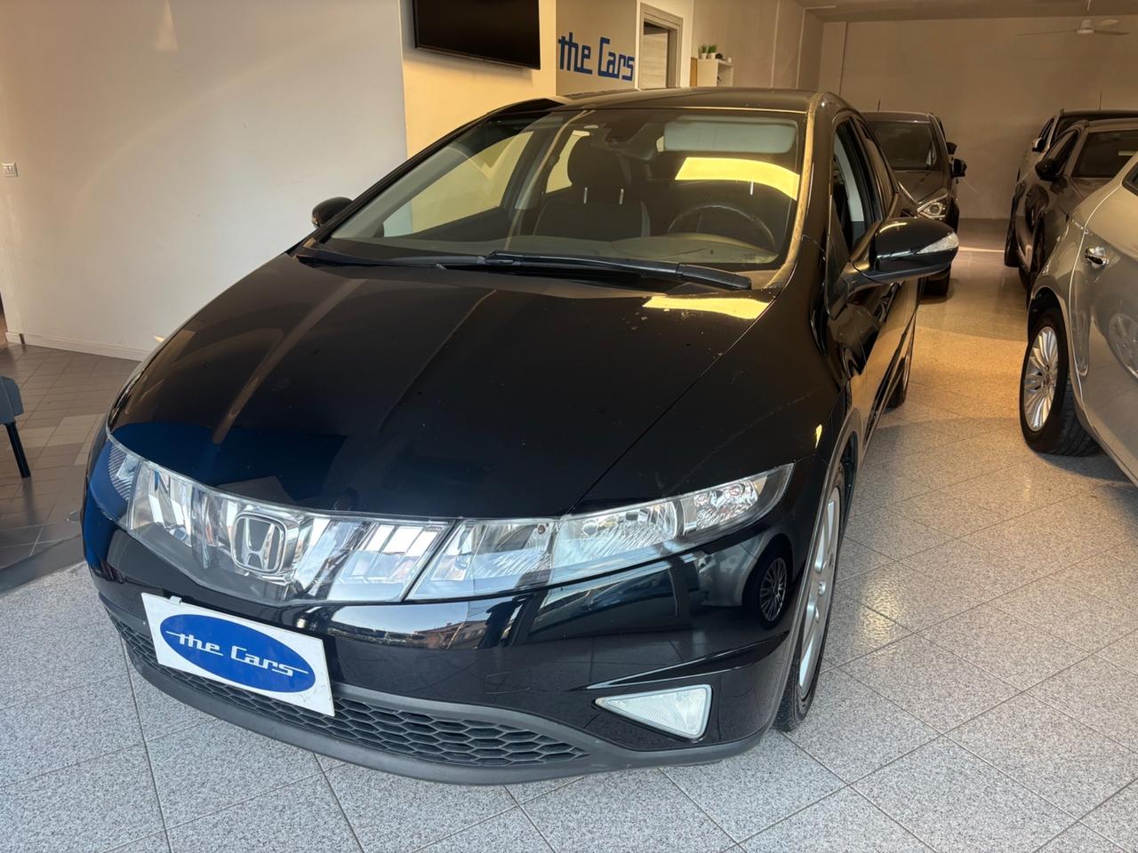 Honda Civic 1.8 i-VTEC 5p. Exclusive LE