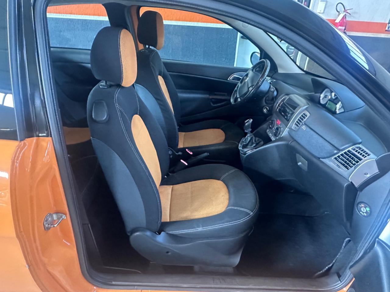 Lancia Ypsilon 1.2 Platino