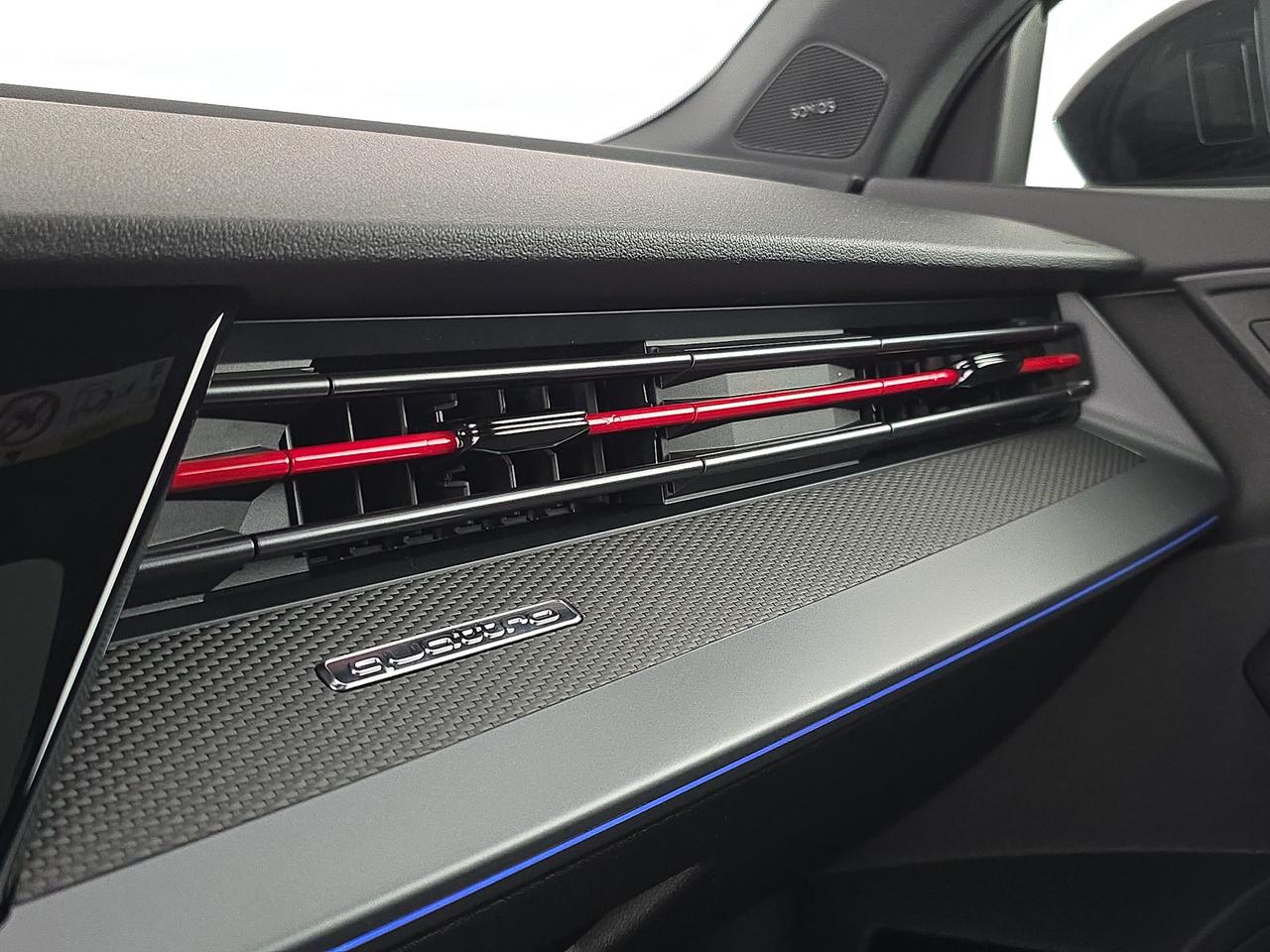 Audi RS3 sportback 2.5 tfsi quattro s-tronic