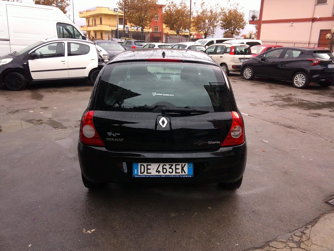 Renault Clio Storia 1.2 5 porte Confort 06