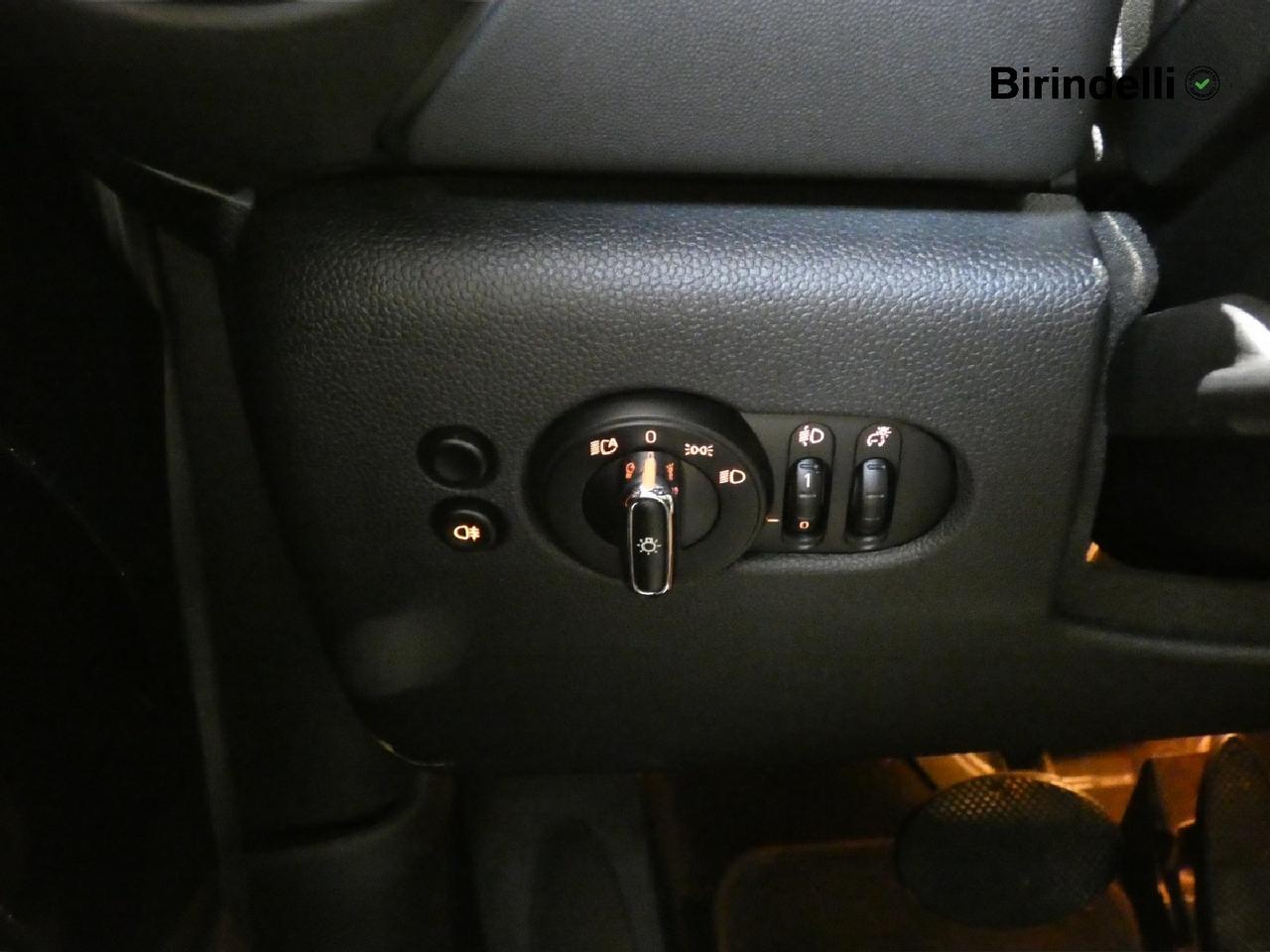 MINI Mini 5 porte (F55) - Mini 1.5 Cooper Classic 5 porte