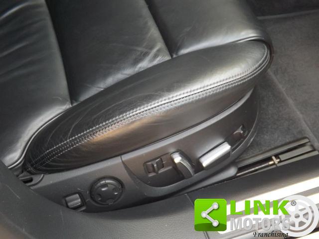 AUDI S8 5.2 V10 quattro tiptronic