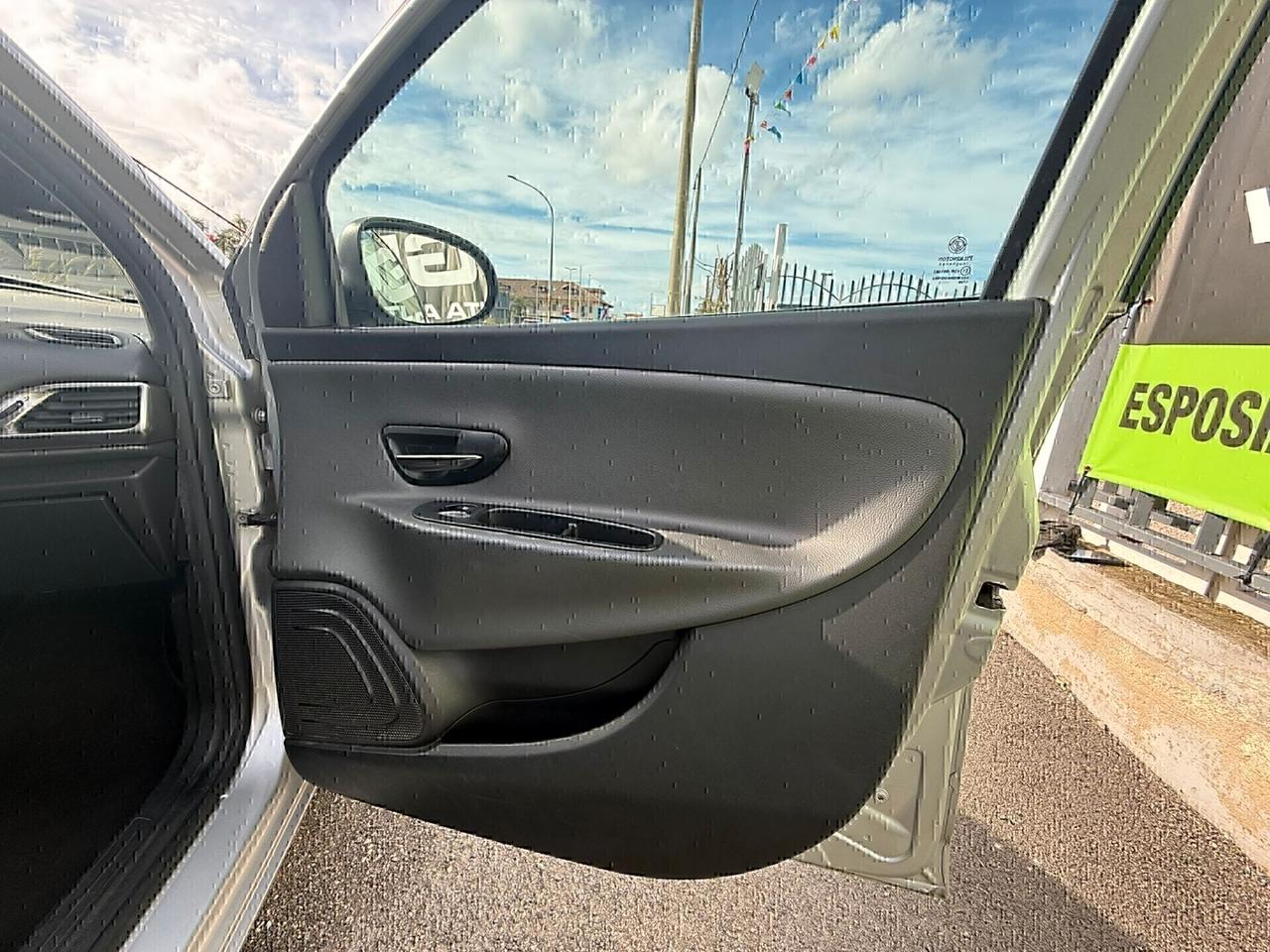 Lancia Ypsilon 1.3 MJT 16V 95 CV 5 porte S&S Platinum