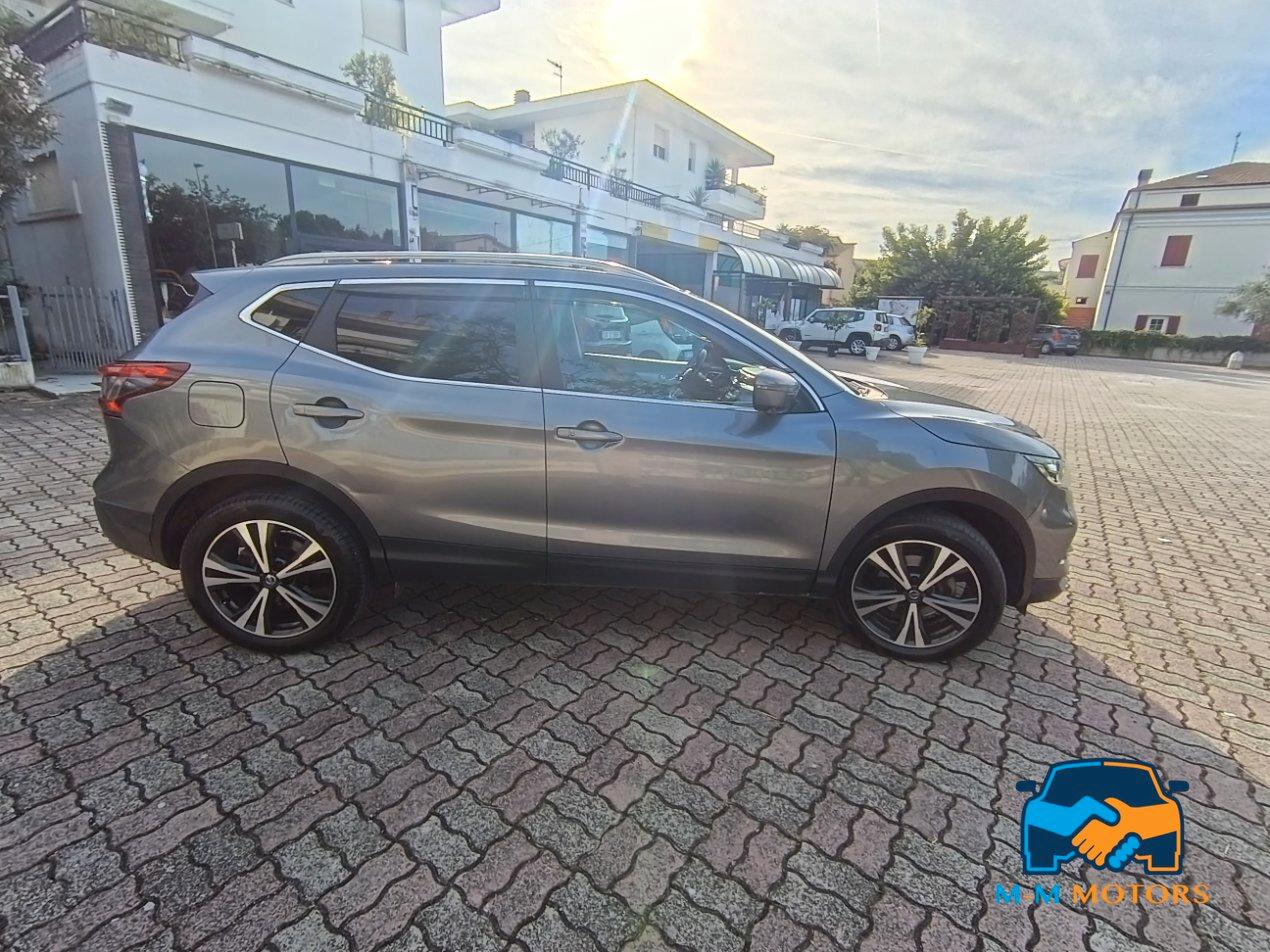 Nissan Qashqai 1.6 dci Tekna 2wd 130cv E6 IVA ESPOSTA