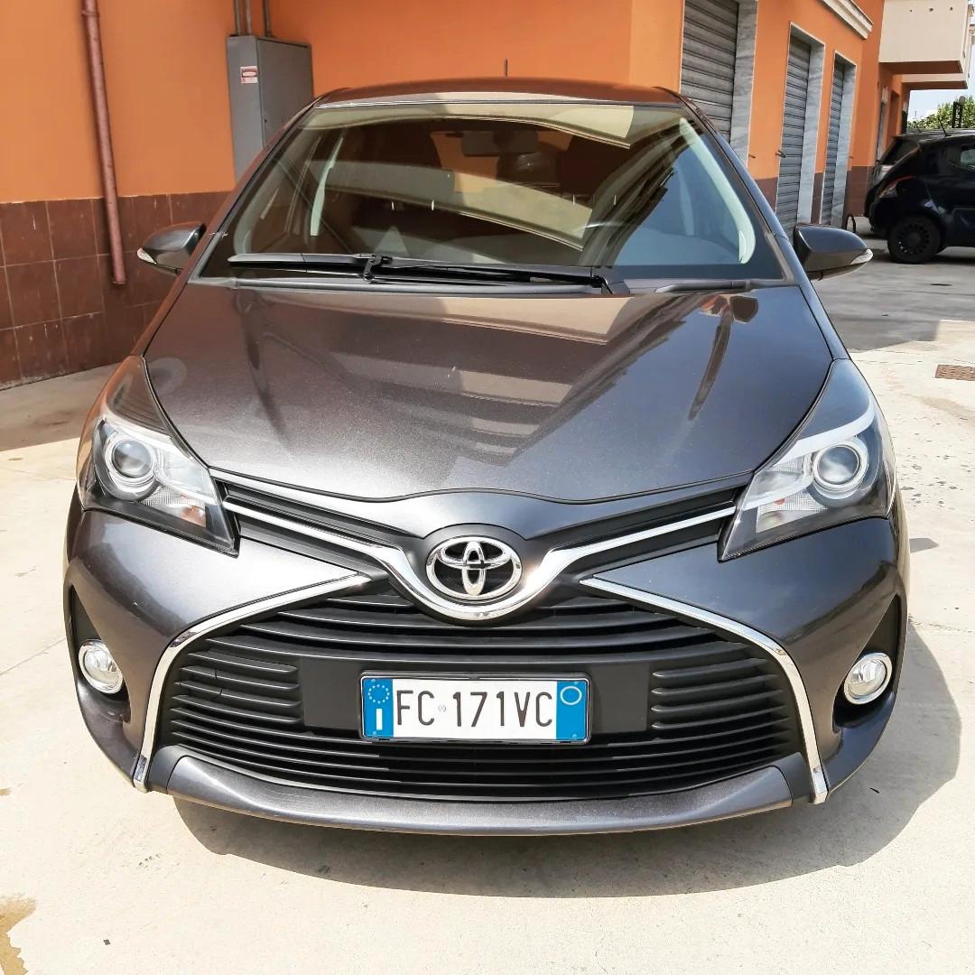 Toyota Yaris 1.0 5 porte Active