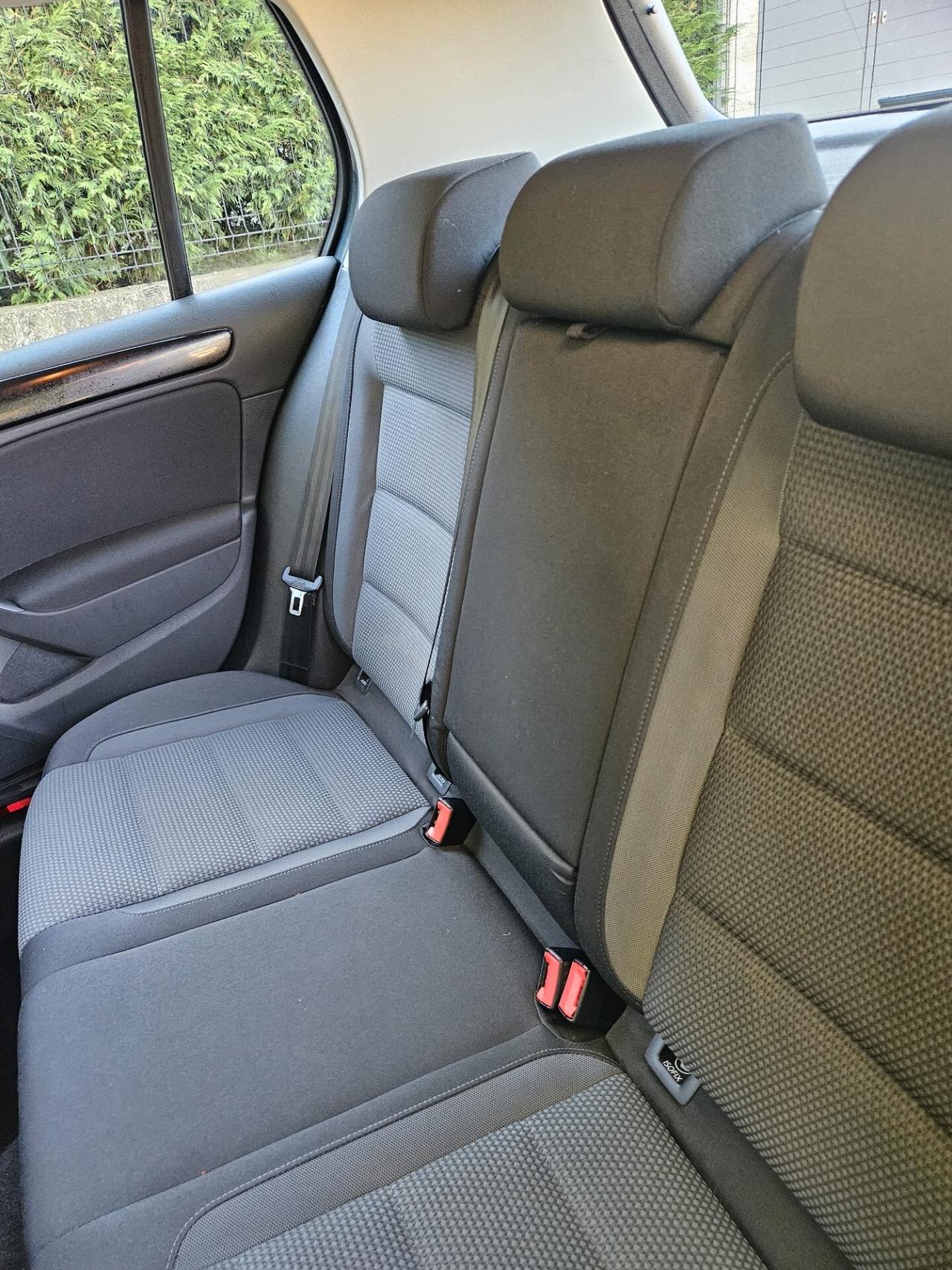 Volkswagen Golf 1.6 TDI NEOPATENTATI
