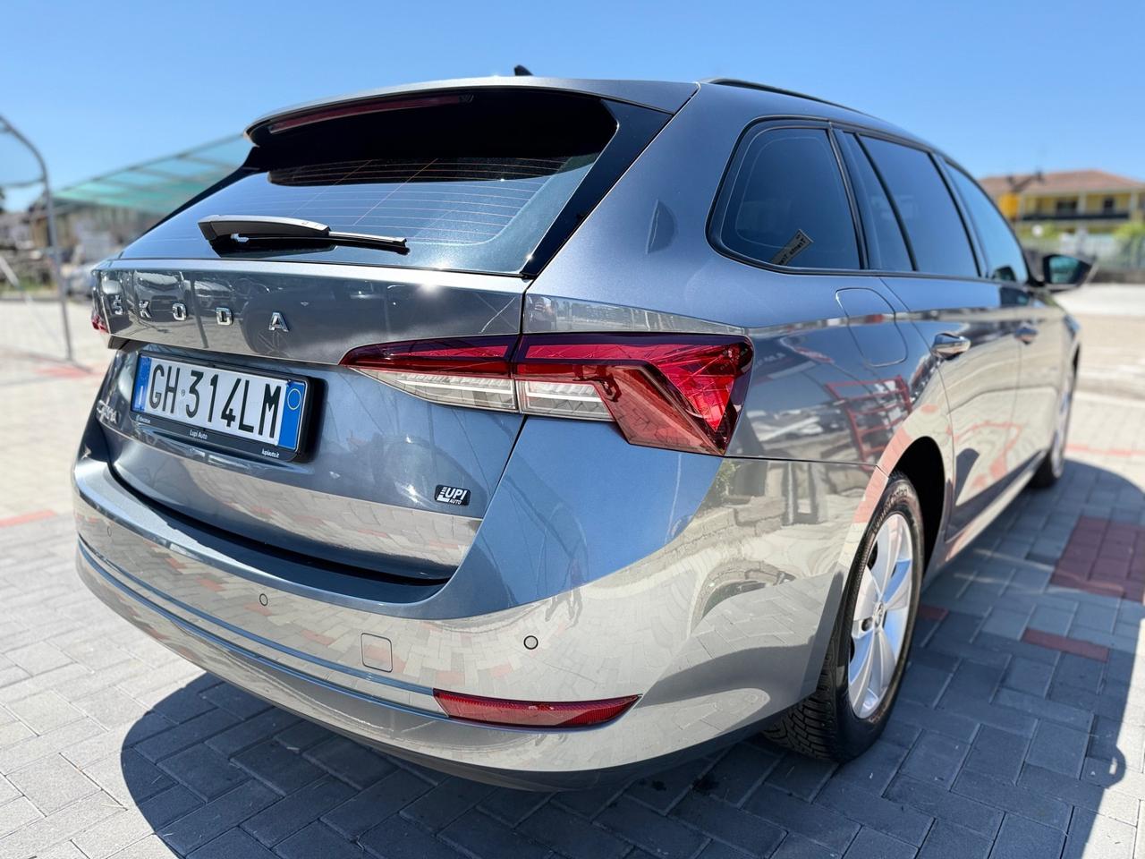 Skoda Octavia 2.0 TDI EVO SCR Sportline .IVA ESPOSTA