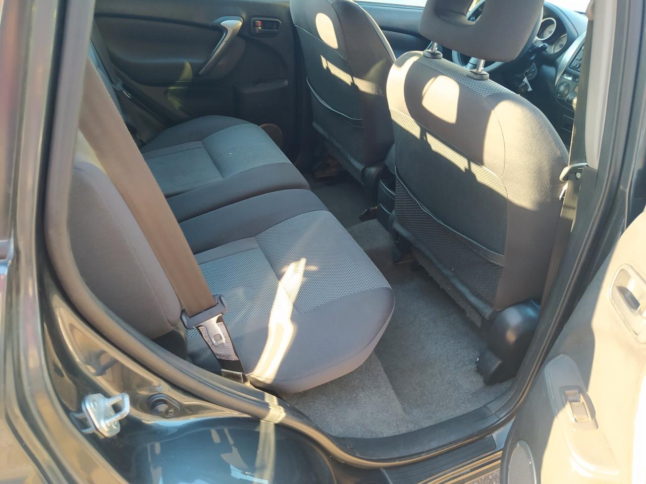 Toyota RAV 4 RAV4 2.0 Tdi D-4D cat 5 porte Sol