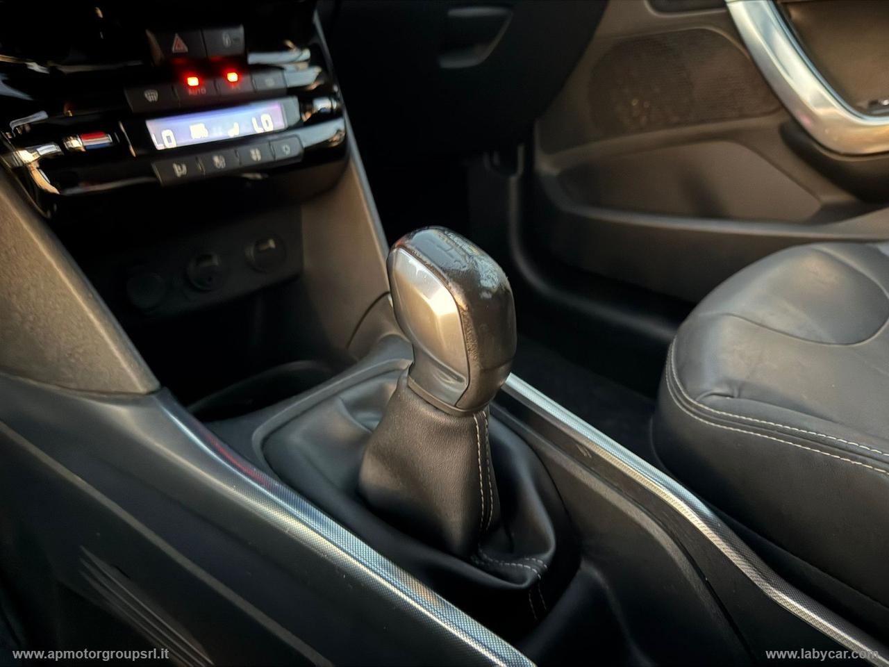 PEUGEOT 2008 PureTech 82 Allure