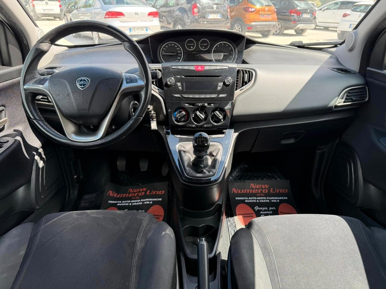 Lancia Ypsilon 1.2 69 CV 5P Gold 2015