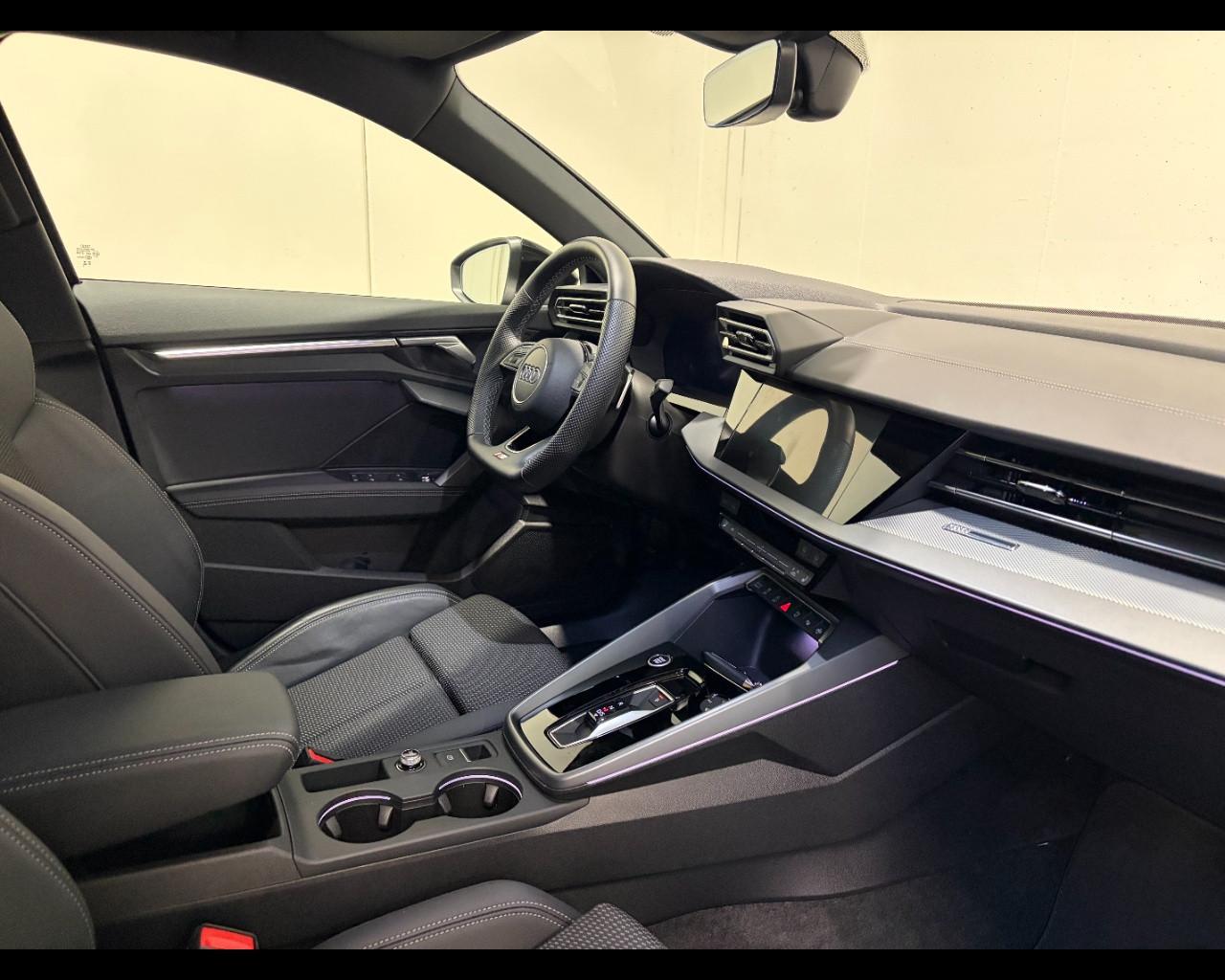 AUDI A3 SPORTBACK 35 TDI S-TRONIC S LINE EDITION