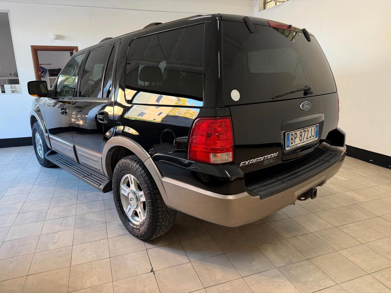 Ford Expedition 2003 5.4 BENZINA 7 POSTI
