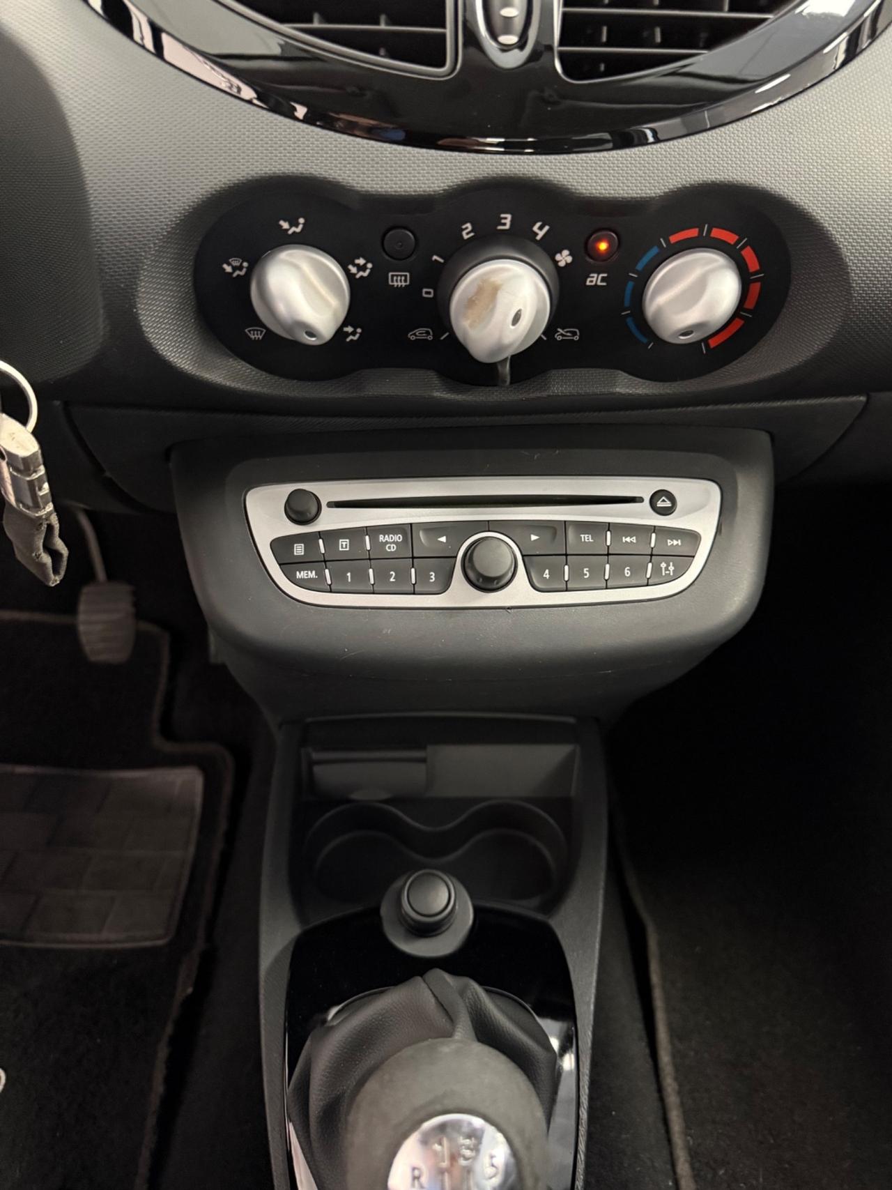 Renault Twingo 1.2 16V Wave