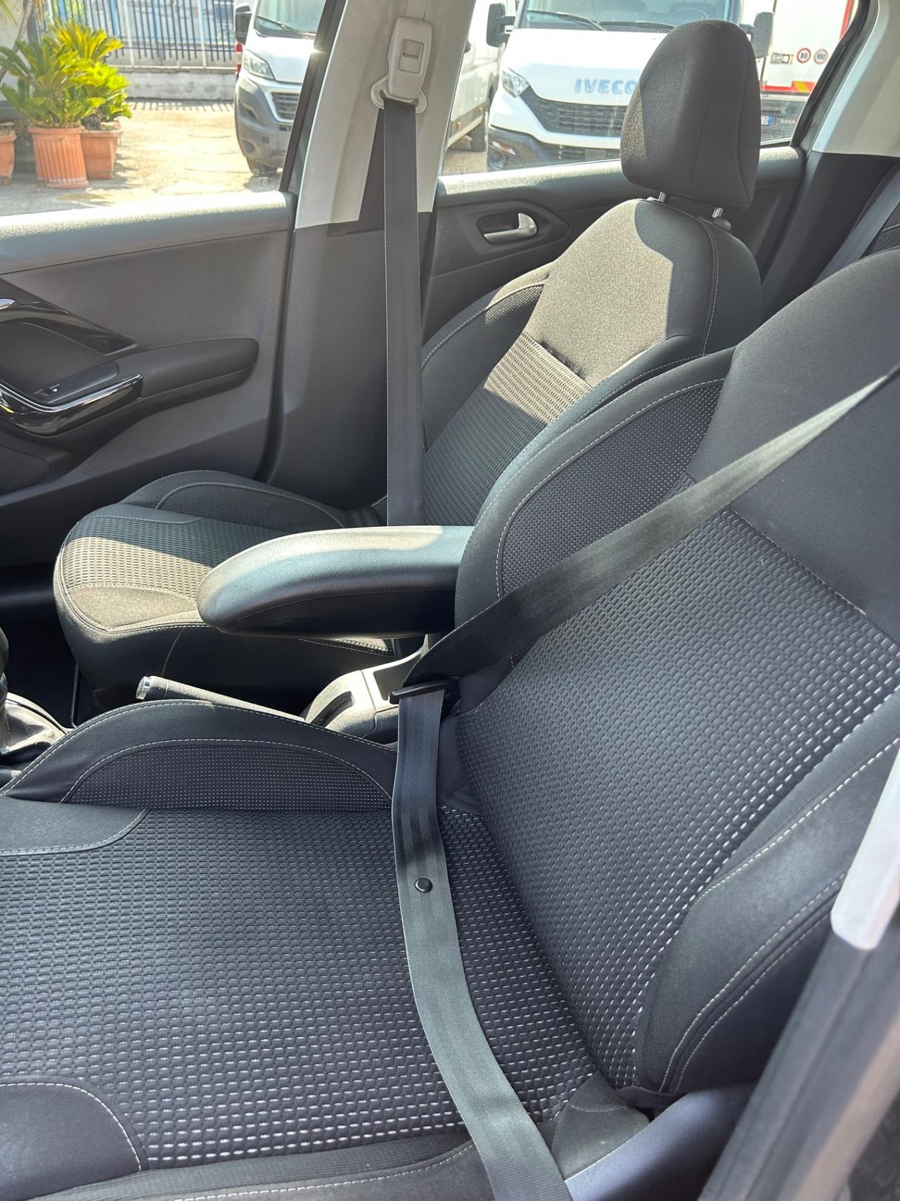 Peugeot 208 BlueHDi 75 5 porte Active