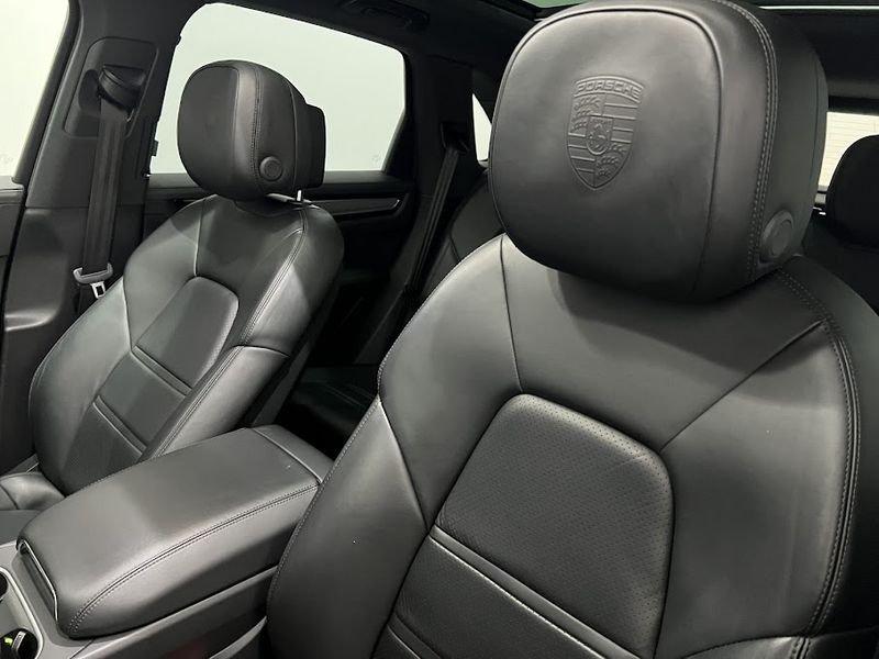 Porsche Cayenne Cayenne 3.0 V6 E-Hybrid