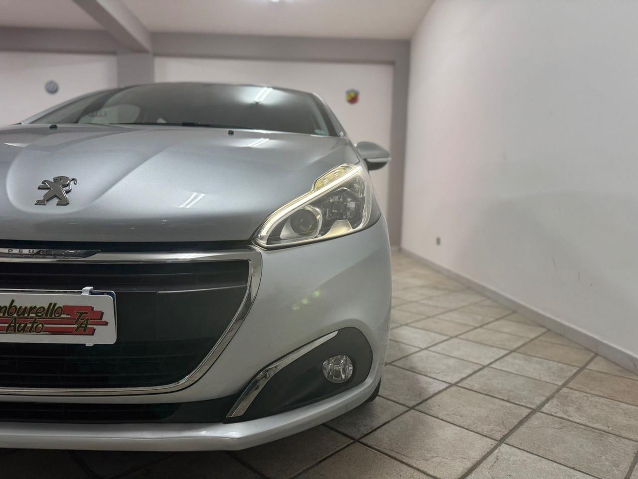 PEUGEOT 208 1.6 BlueHDi (75) Allure 2016